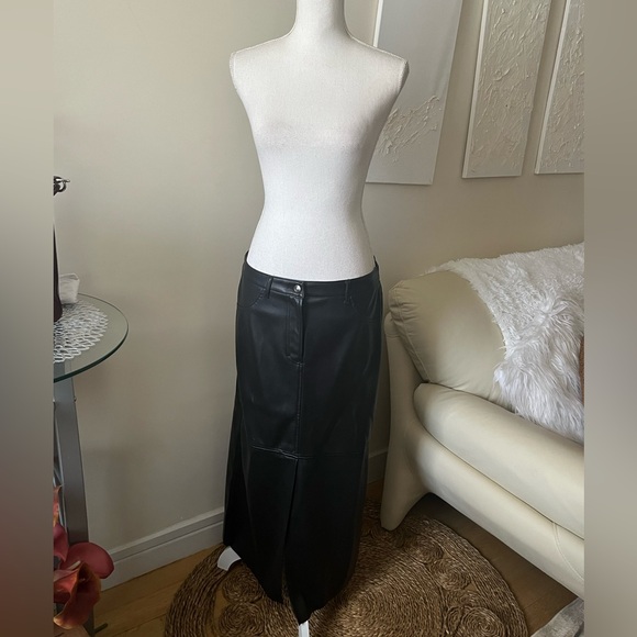 Max Studio Black Faux Leather Long Skirt with Front Slit Size Large NWT - Picture 5 of 13